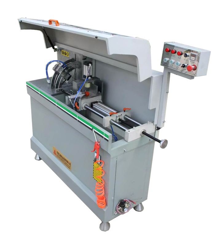 Corner connector automatic cutting saw